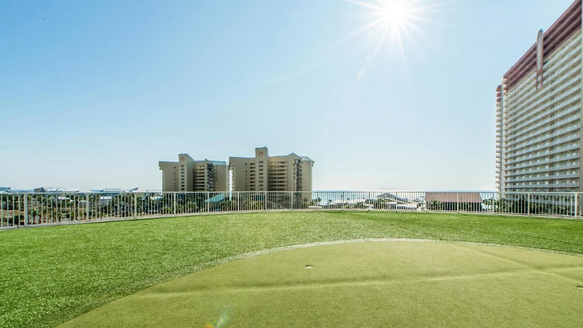 Laketown Wharf 1116 Панама-Сити 0*,  США