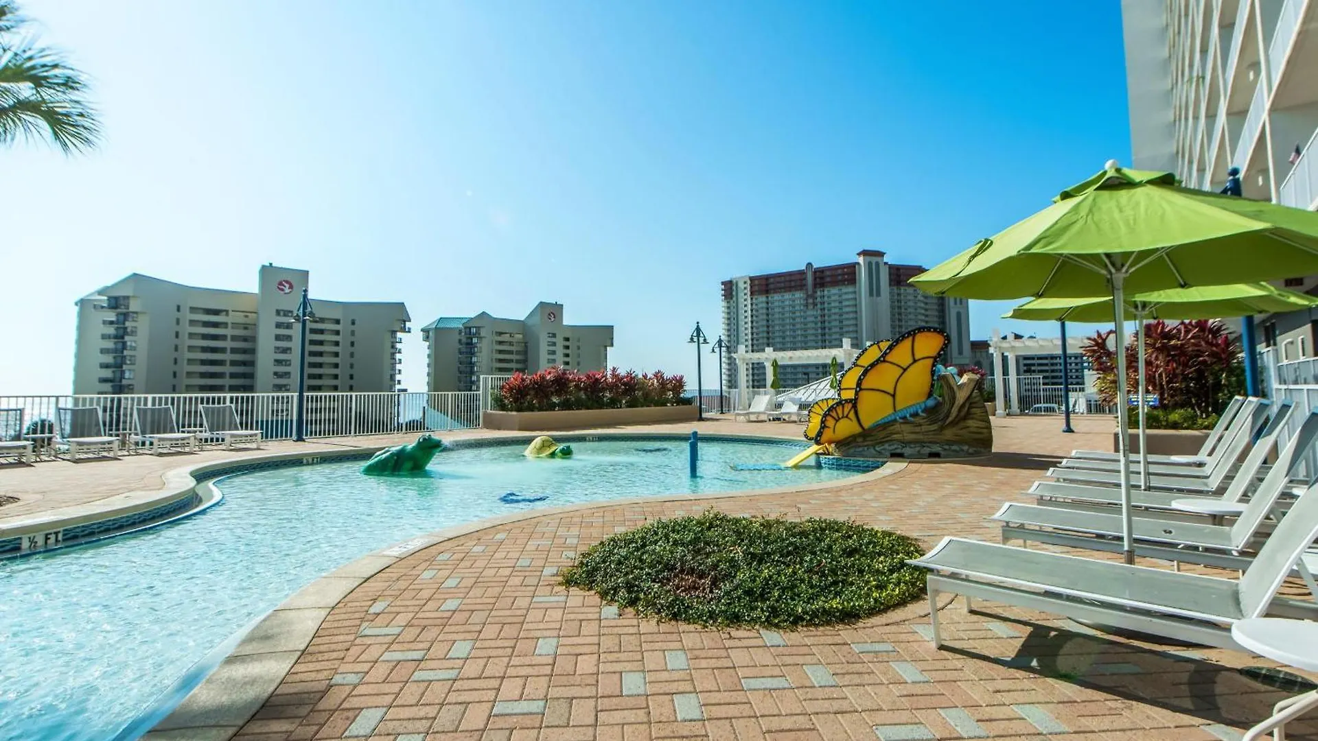 Laketown Wharf 1116 Панама-Сити 0*,  США